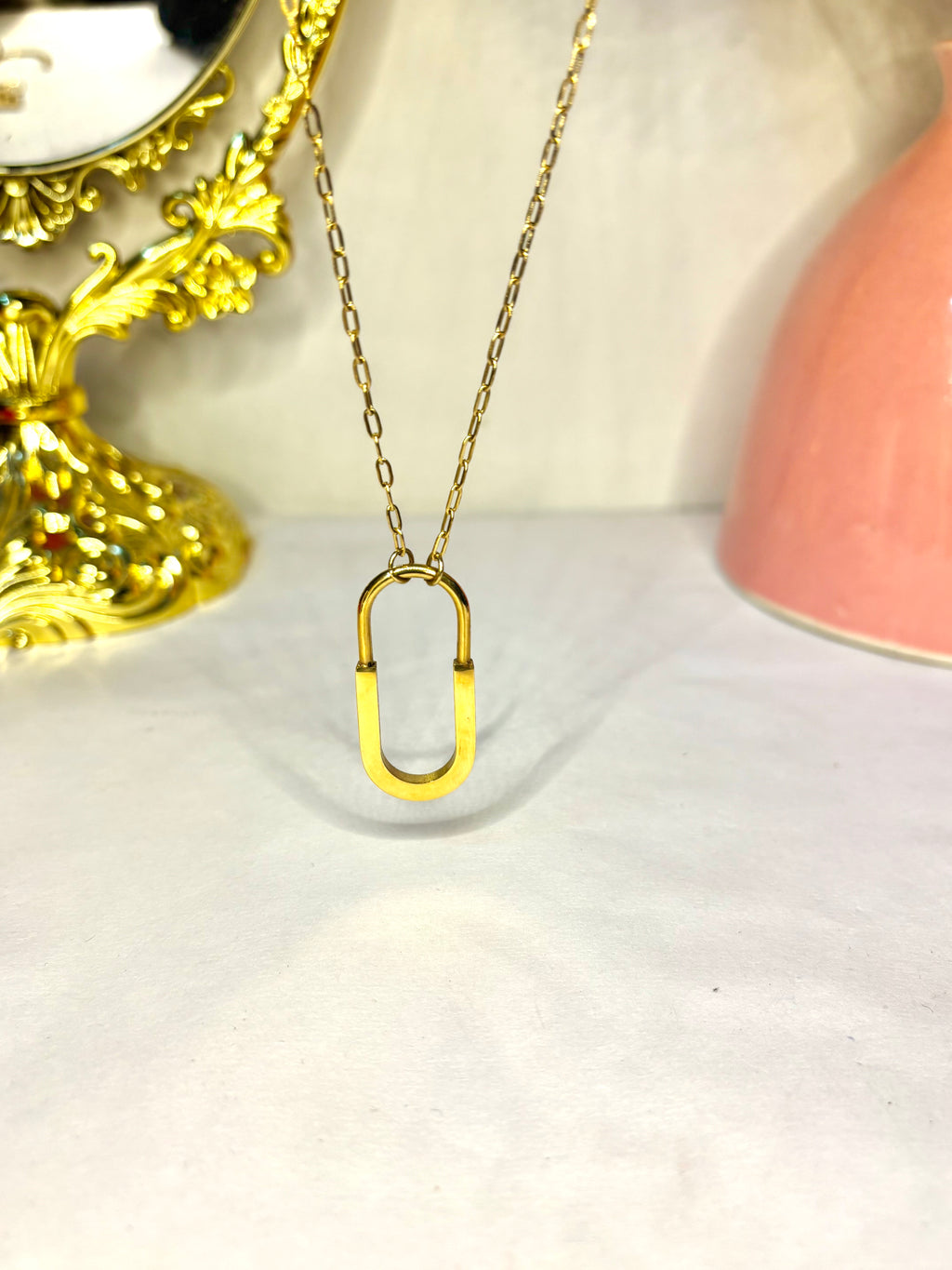 U-Link Pendant Necklace