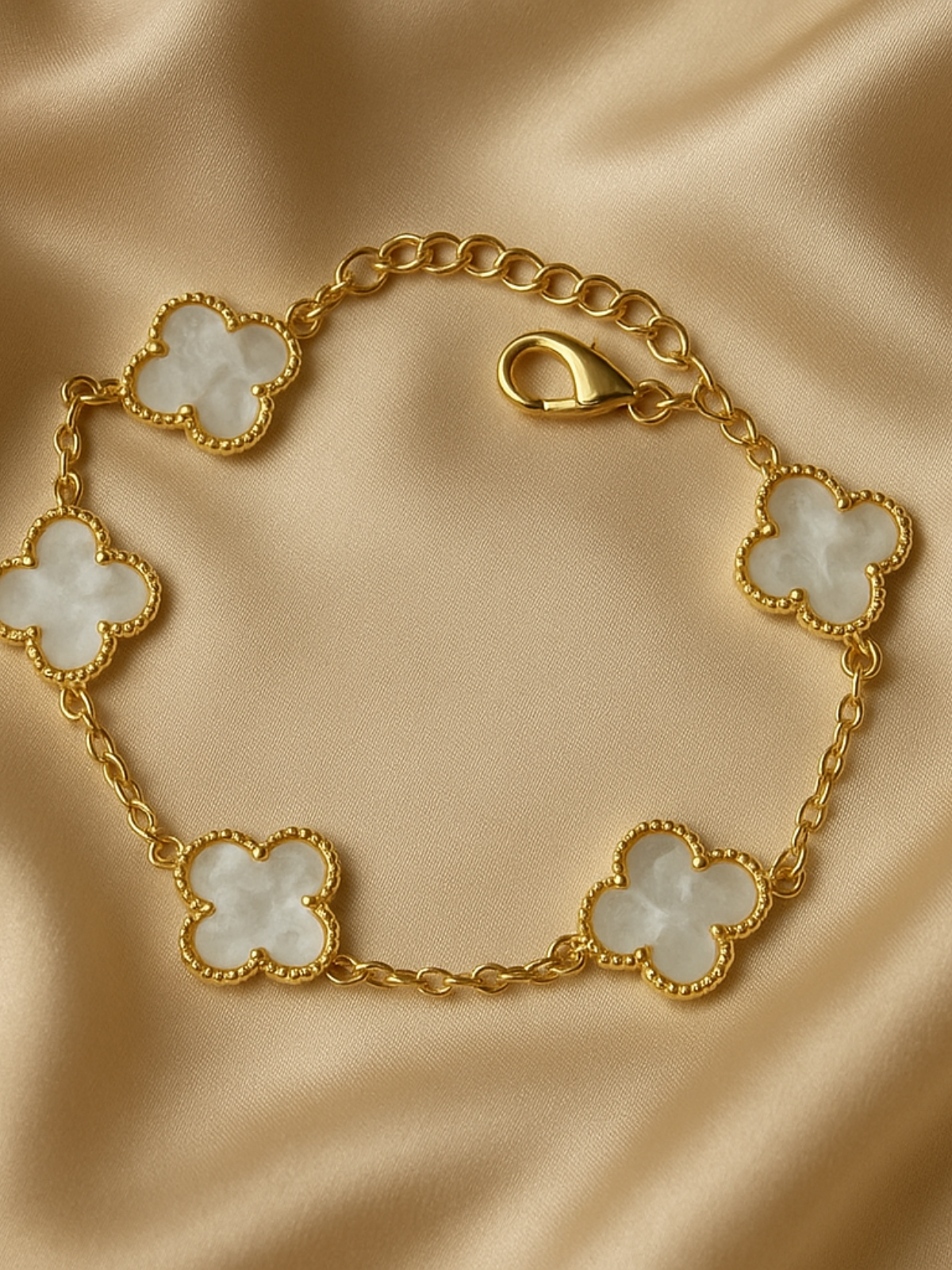 white Clover Bracelet